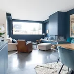 Pleasant Family House With Swimming Pool ゲストハウス